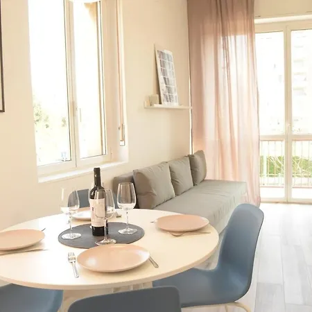 Niguarda's Nest - Bilocale A Due Passi Dall'ospedale Apartment