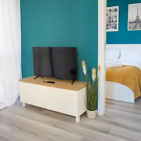 Niguarda's Nest - Bilocale A Due Passi Dall'ospedale Appartement *